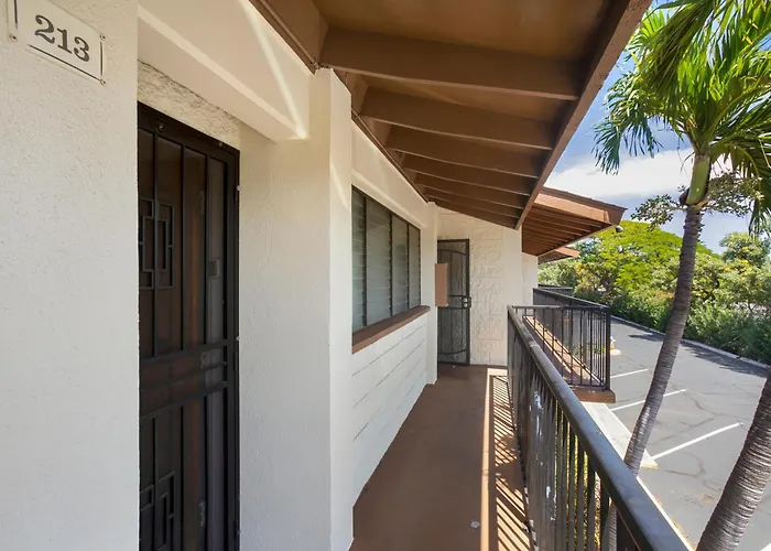 Beautiful 2Br 2Ba With Panoramic Ocean Views, Wifi, Free Parking!